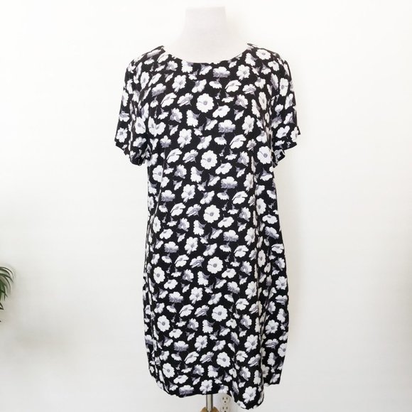 NWT Fashion Union Black Floral Daisy Shift Dress - Picture 1 of 8